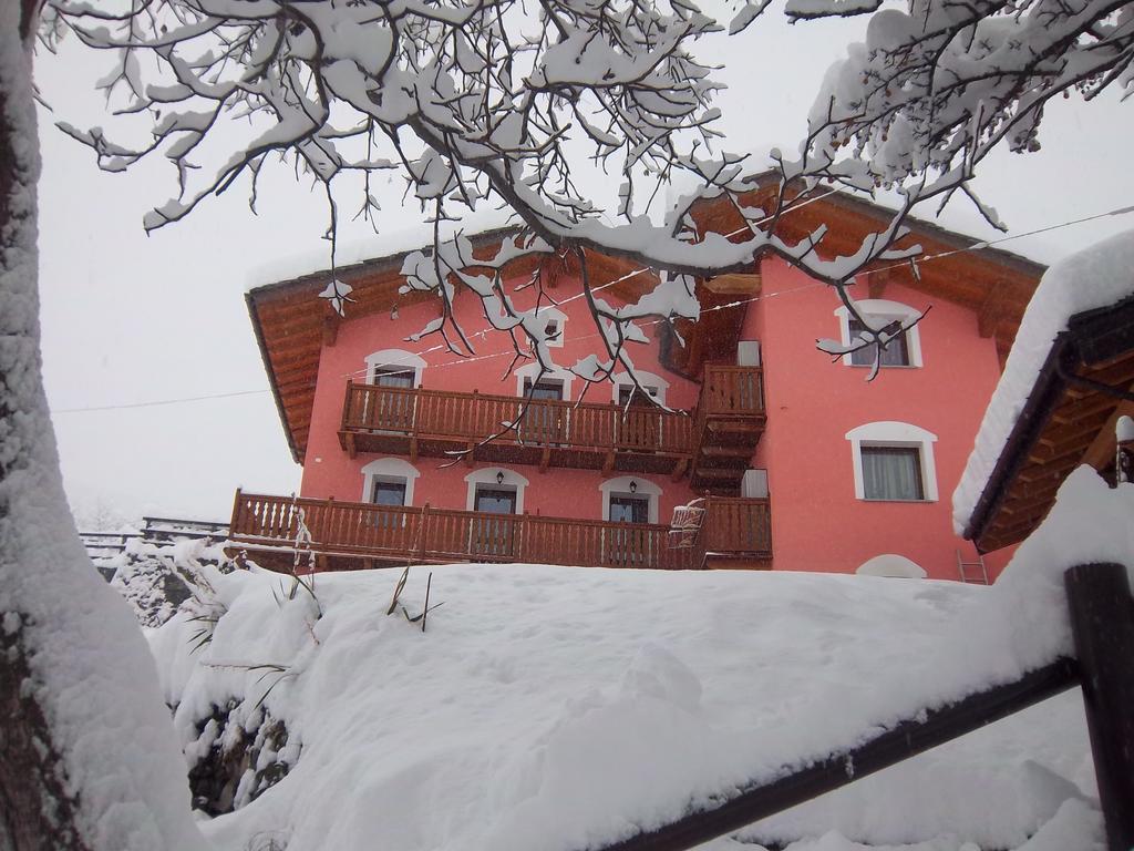 Les Lillas Verrayes Exteriör bild